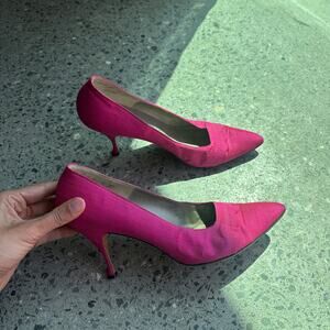 J.J Wong Hong Kong Women's 8 Heels  Hot Pink Silk Pointed Toe Pumps Vintage